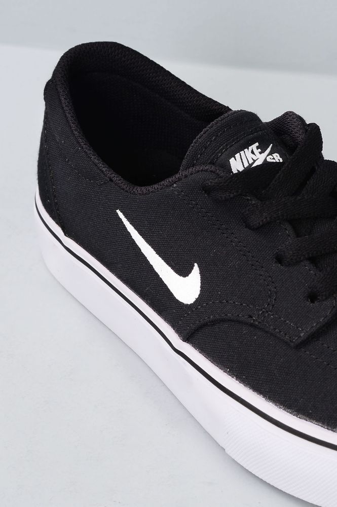 nike sb clutch black