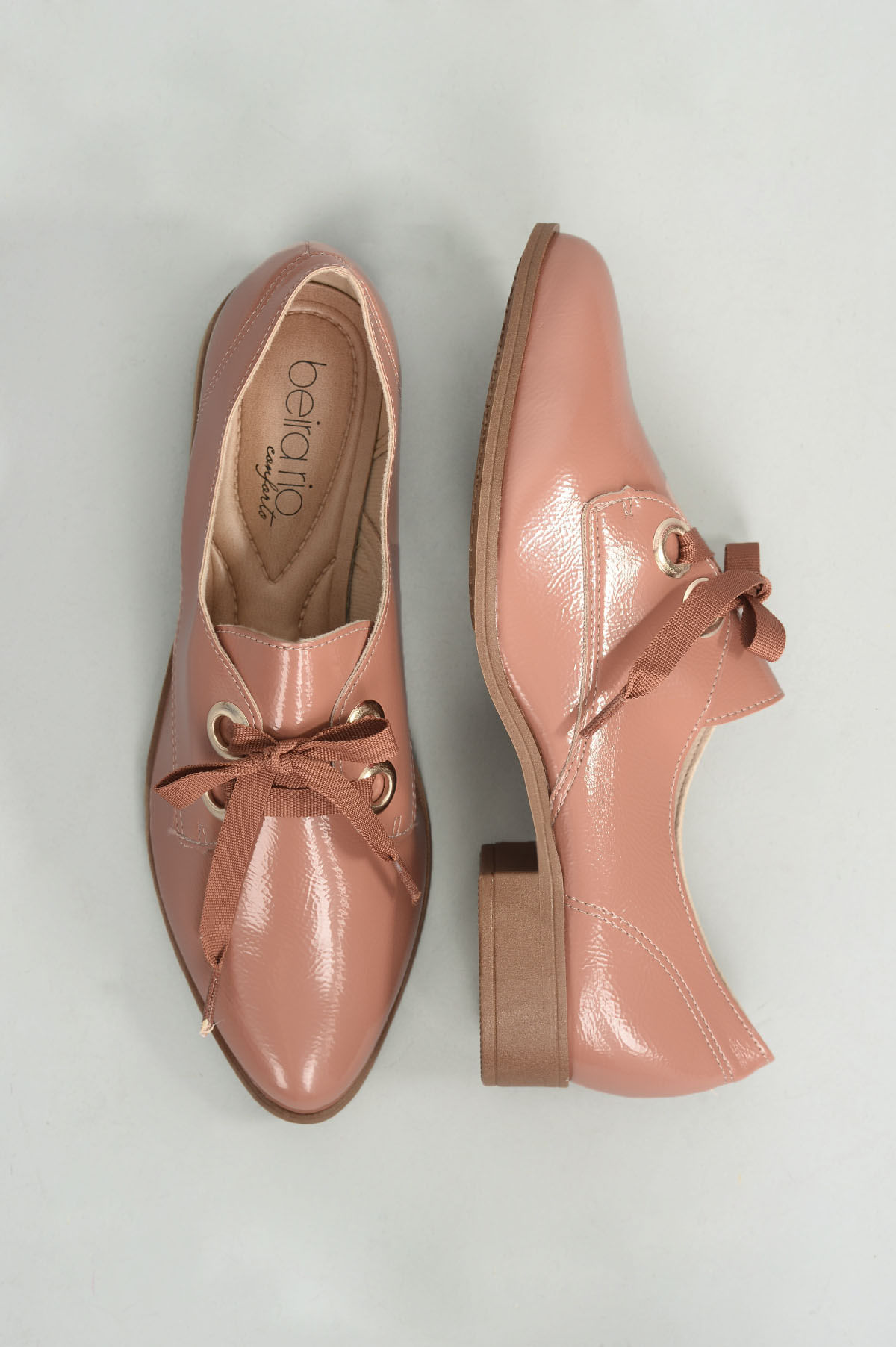 oxford feminino nude
