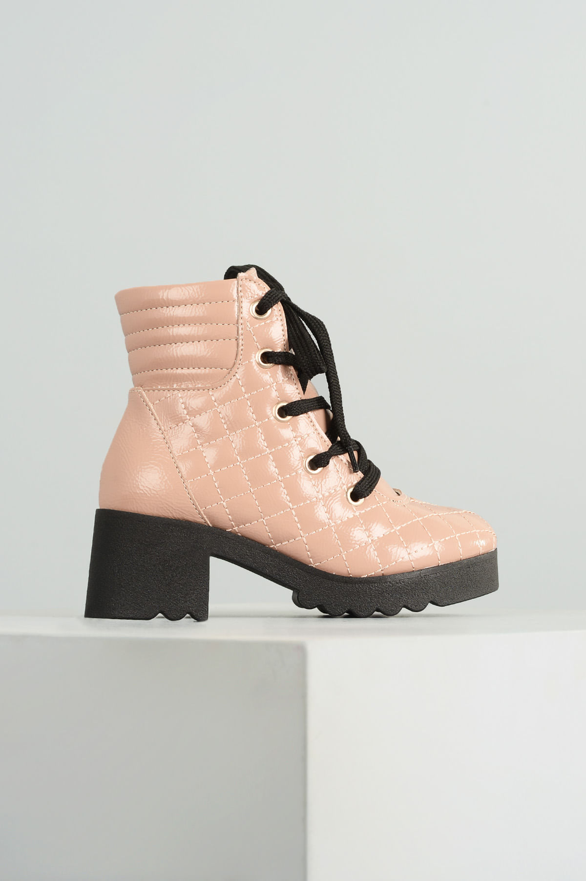 bota infantil com salto