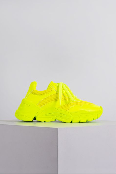 tenis nike feminino amarelo neon
