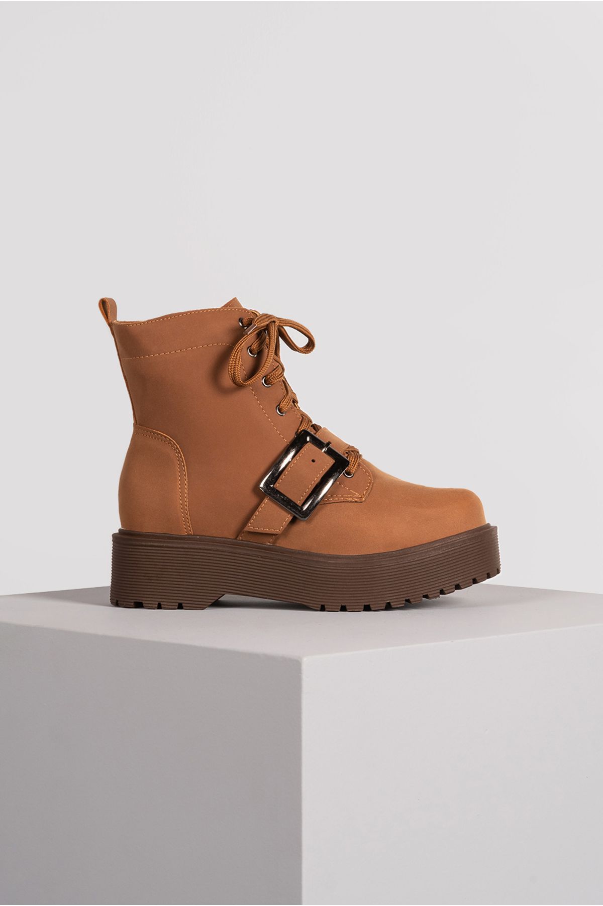 coturno feminino esportivo